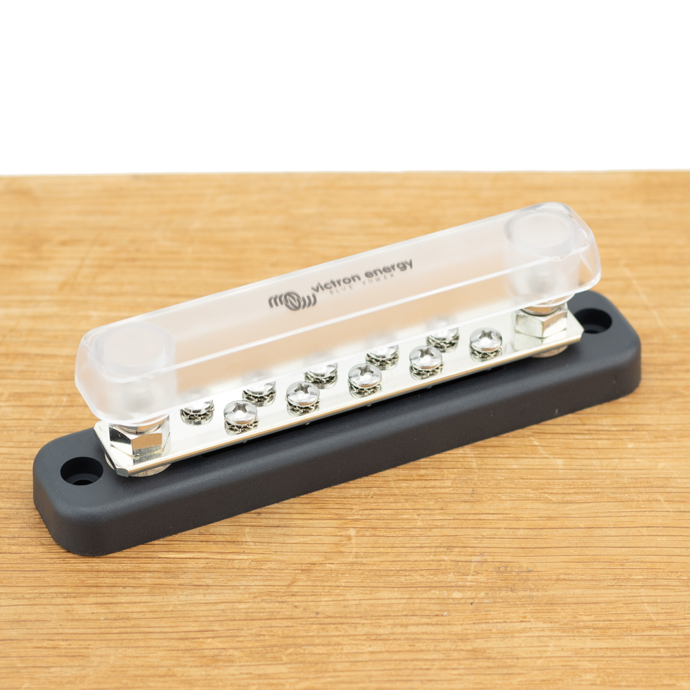 DC Verdeelrail 2xM6 + 10xM4 Zwart met Kap