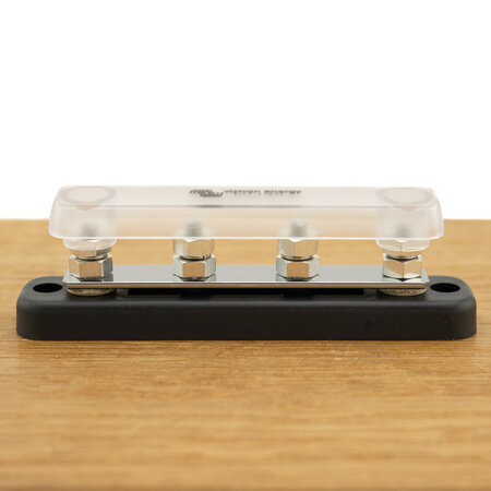 Victron DC verdeelrail/ Busbar 150A - 4 x M6 met kap