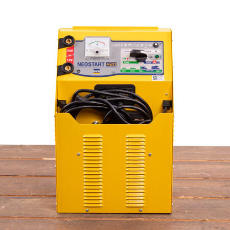 GYS Neostart 420 Acculader/Startbooster 12-24V