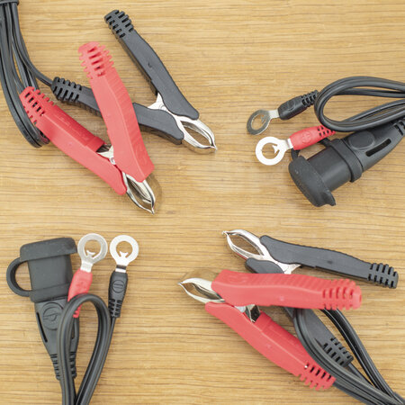 Tecmate Optimate 3 x 2 laad en onderhoud 2 accu's gelijktijdig