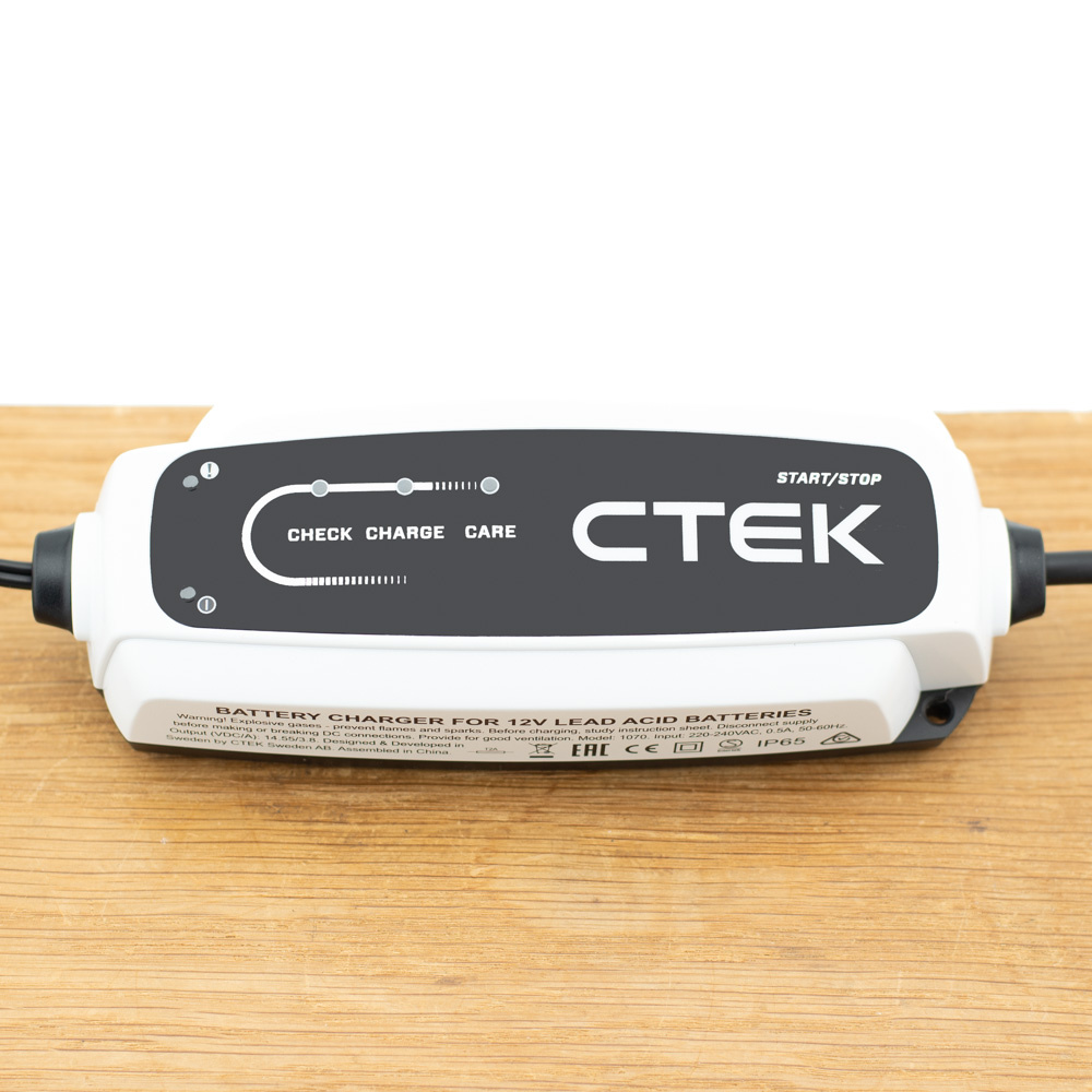 CTEK CT5 Start/Stop (12V / 0,5A - 3,8A) 
