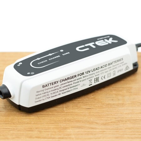 CTEK CT5 Start/Stop (12V / 0,5A - 3,8A)