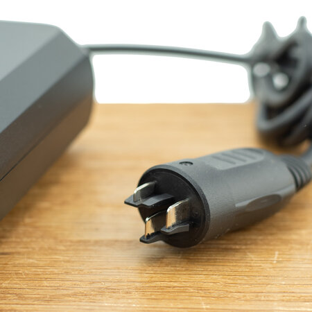 Standaard oplader voor eBike 4A Active/ Performance systemen - Inclusief netsnoer