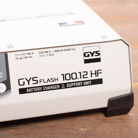GYS multifunctionele acculader met voeding GYSFLASH 100.12 HF | 100A | 2.5M kabels