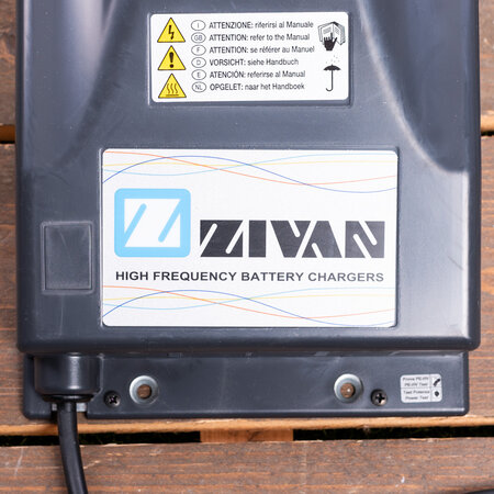 Zivan NG3 Hoogfrequent Acculader 24V 100A CB-L - Retour