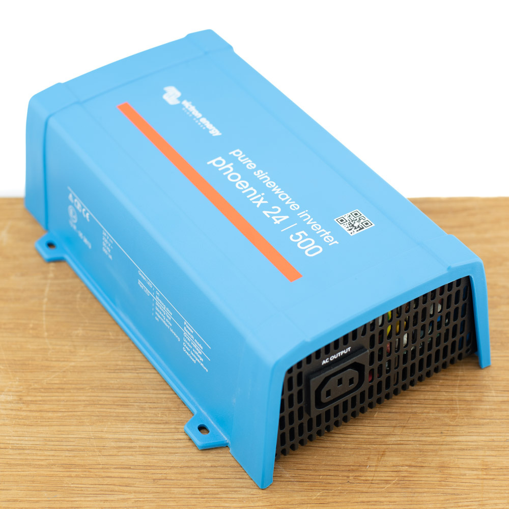 Phoenix 24/500 Omvormer - IEC contactdoos