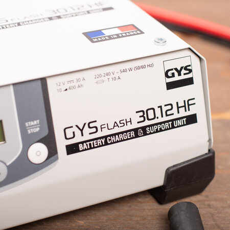 GYS multifunctionele acculader met voeding GYSFLASH 30.12 HF | 30A