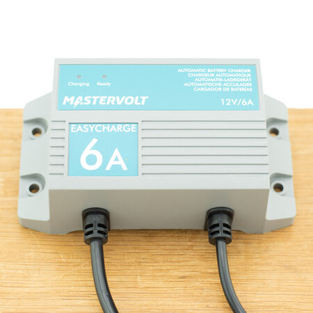 Mastervolt Easycharge 6A acculader 12V