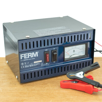 FERM Acculader BCM1021 - 6V / 12V