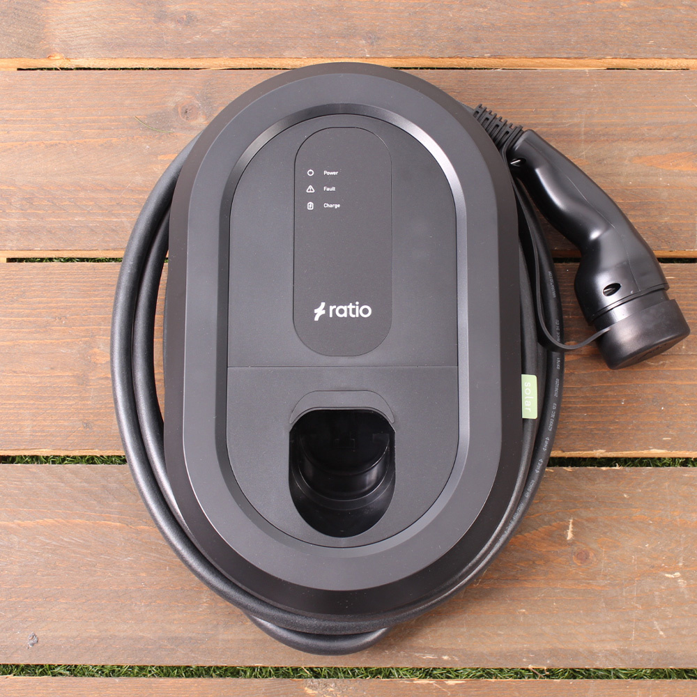 io6 Laadstation 5 meter vaste laadkabel 3 fase 16-32A