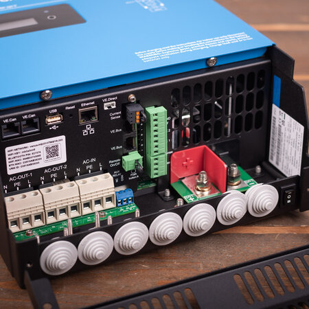 Victron MultiPlus-II 48/3000/35-32 GX