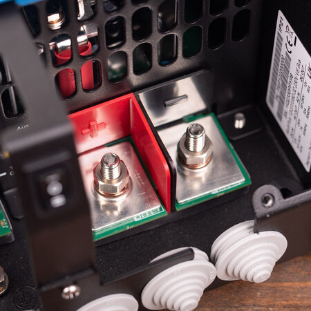 Victron MultiPlus IP21 12/2000/80-32 230V VE.Bus
