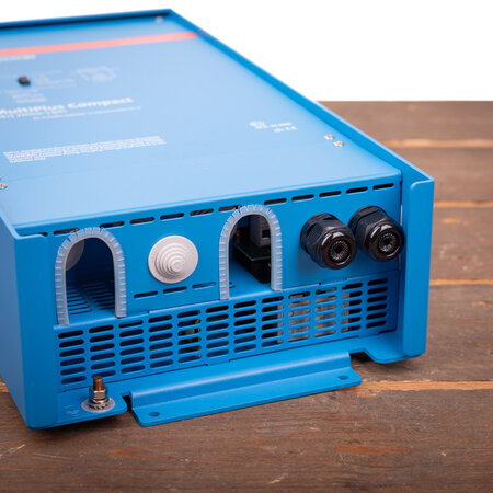 Victron MultiPlus C 24/2000/50-30