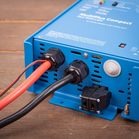 Victron MultiPlus C 24/1600/40-16
