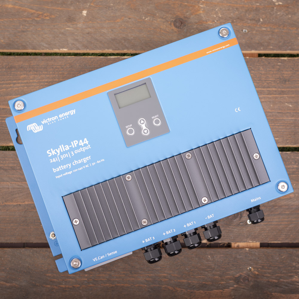 Skylla IP44 24/30 (3) 120-240V