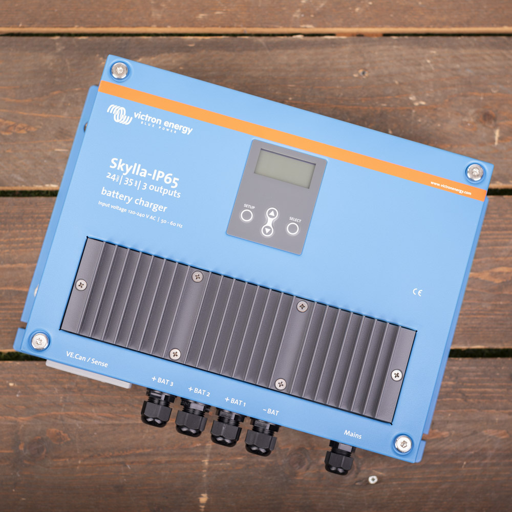 Skylla IP65 24/35 (3) 120-240V