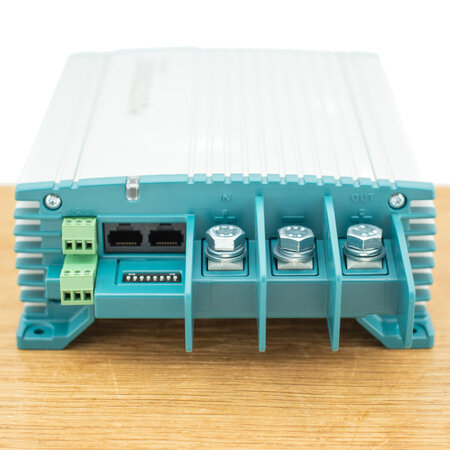 Mastervolt Omvormer/DC-DC acculader Mac Plus 12/12-50A + CZone