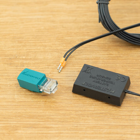 Mastervolt Omvormer/DC-DC acculader Mac Plus 12/12-50A + CZone