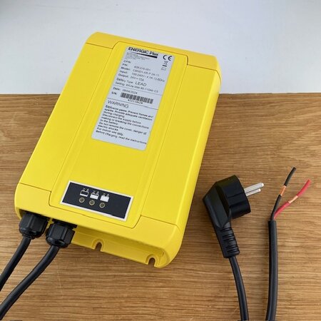 Energic Plus CBHD1-XR-P Hoogfrequent Acculader 24V 15A Nat