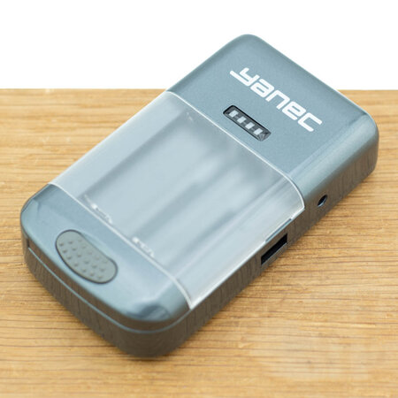Yanec Universele batterijlader | multifunctionele autolader | 4,2V - 5V - 8,4V