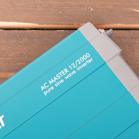Mastervolt AC Master 12/2000 IEC (230 V)
