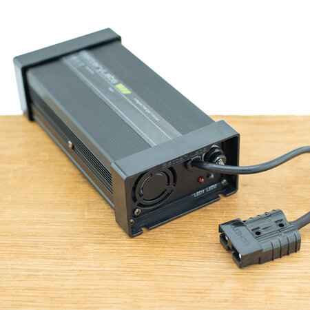 BatteryLabs MegaCharge Lithium-ion 60V 3A - SB50 stekker