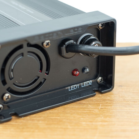 BatteryLabs MegaCharge Lithium-ion 60V 3A - SB50 stekker
