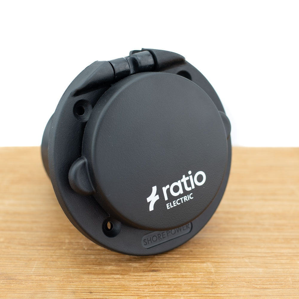 Walstroom stopcontact/ outlet 16A Kunststof Zwart