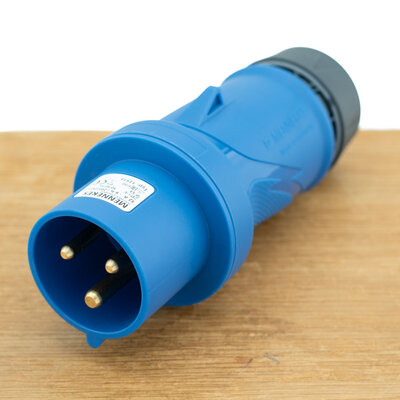 Mennekes CEE Stekker Type 13513 32A 3-polig 2 fase 230V