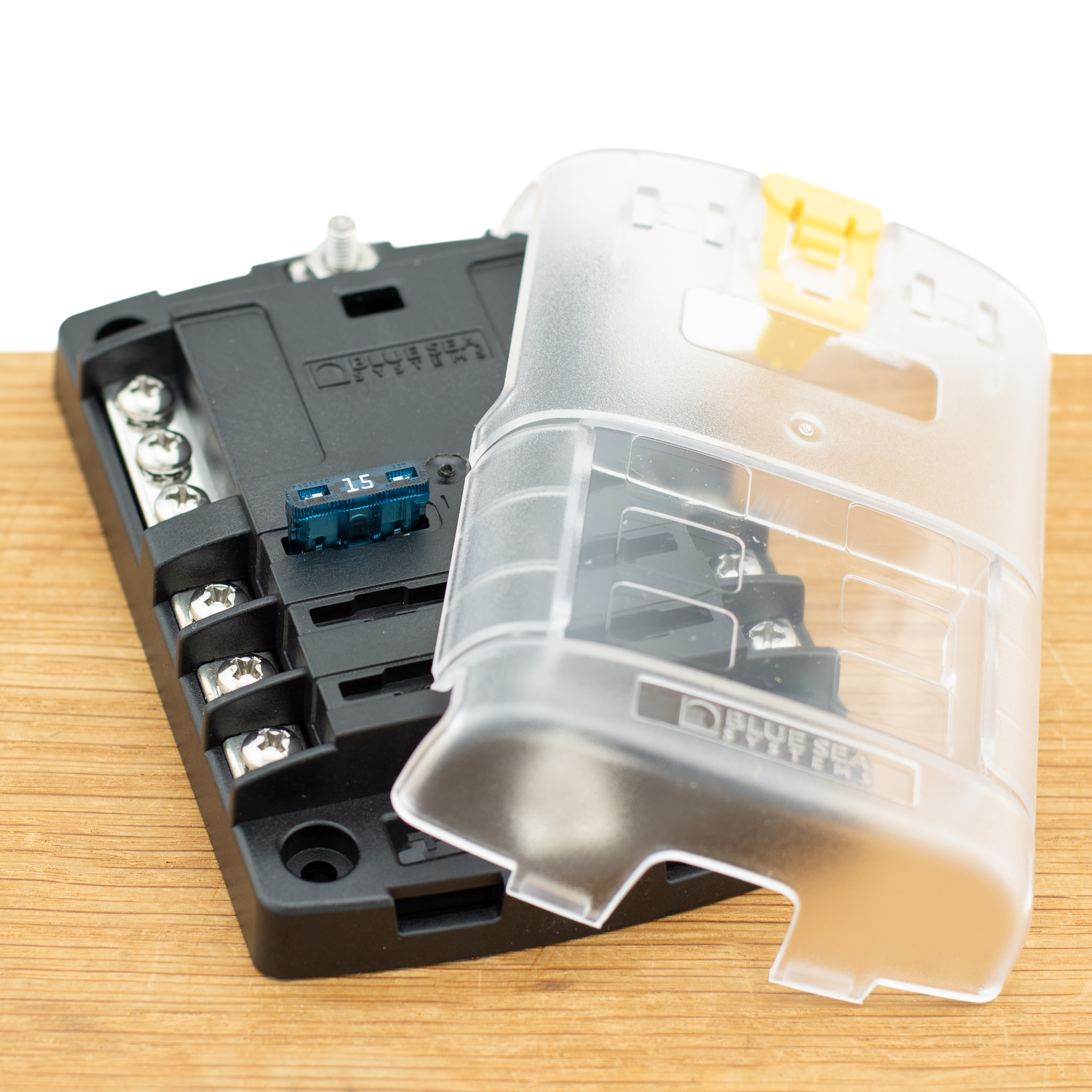 Zekeringdistributie voor 6 steekzekeringen + busbar