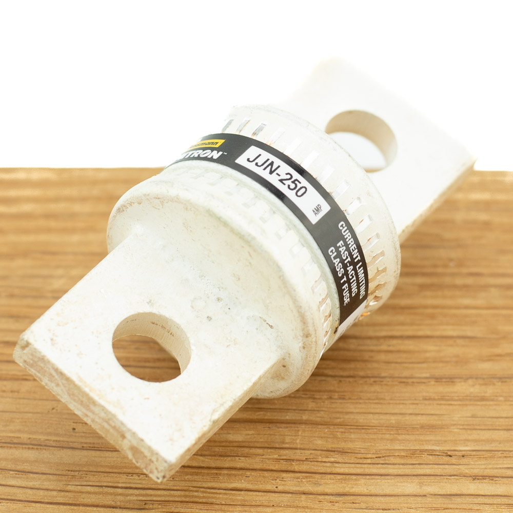 Class-T Zekering 225A