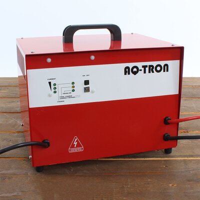 AQ-TRON AQ48M100 Acculader 48V 100A Wa