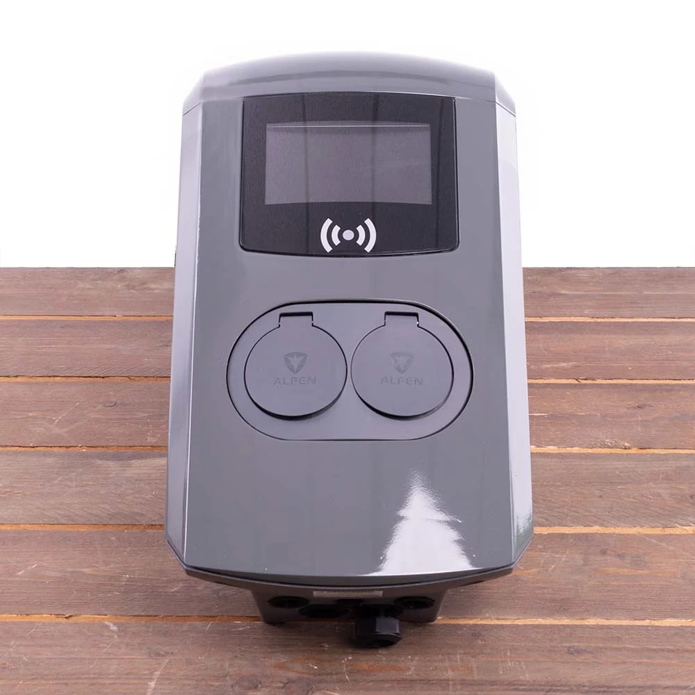 Eve Double Pro-line - 3 x 32A - 2 Sockets - RFID - E-Flux - 2 Voedingskabels - Grijs