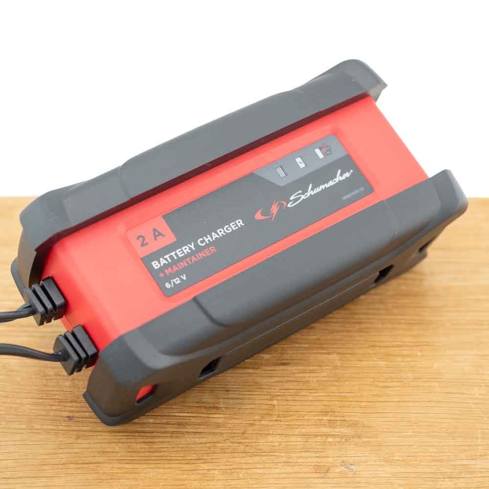 SPI2 6V/ 12V 2A Automatische Acculader - Schumacher - Accu - Elektra en energieopslag vergelijken op Econsument