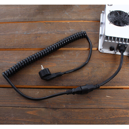 AQ-TRON Hoogfrequent Acculader 48V 25A - WET