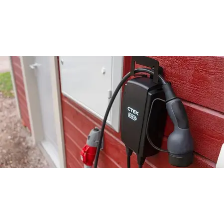 CTEK Njord Go Mobiele lader type 2 naar CEE inclusief Wall Hanger - 3 fase 16A - 6,5 meter