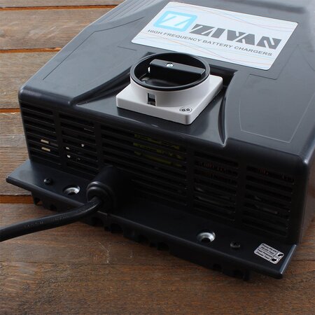 Zivan NG9PLUS Hoogfrequent Acculader 24V 200A
