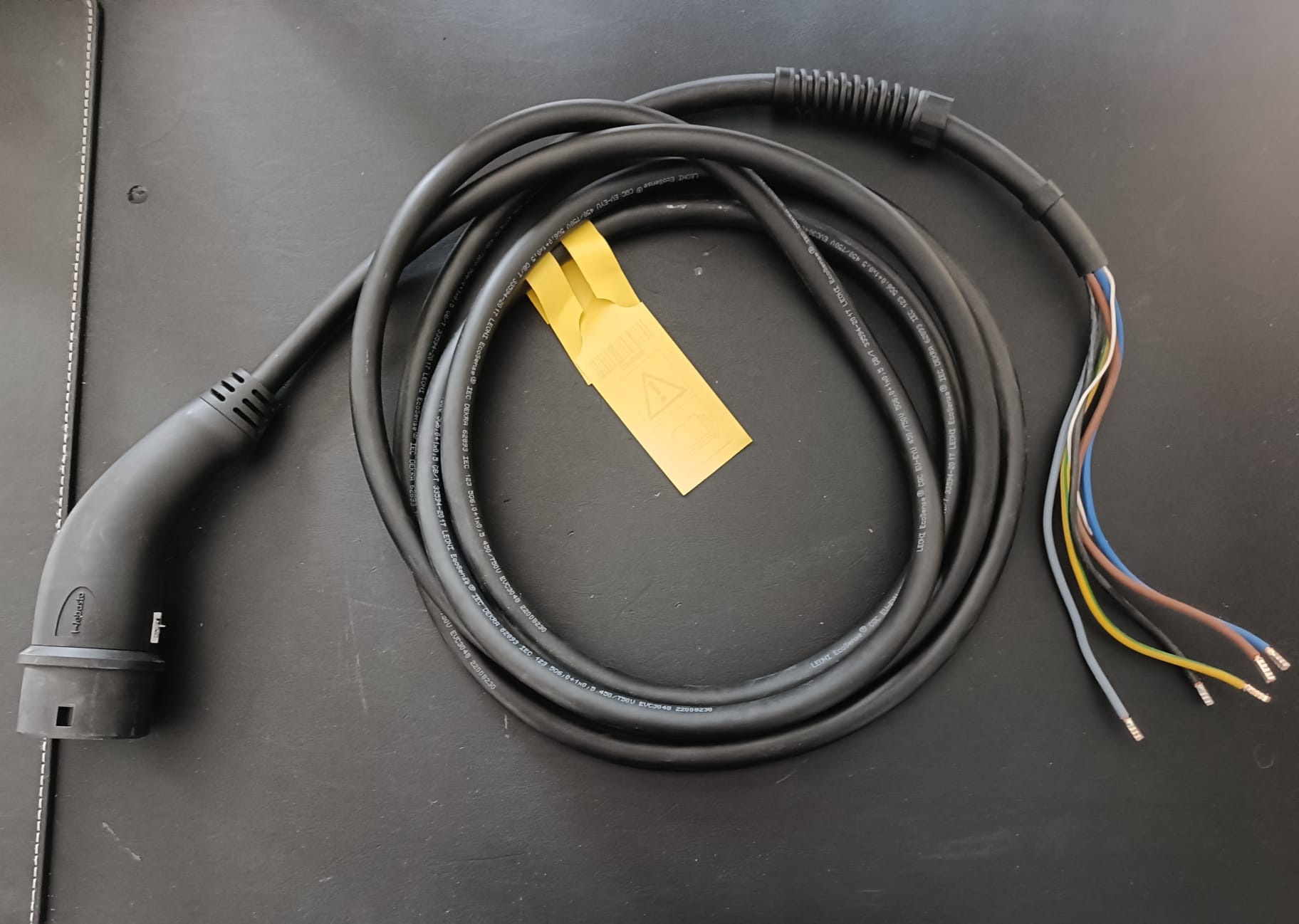 Laadkabel Type 2 naar open einde - 3x16A - 4,5 meter - Gebruikt