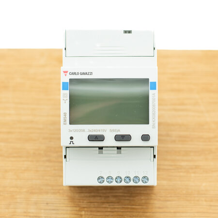 Carlo Gavazzi EM540 DIN Energiemeter 3-fase - 65A - Retour
