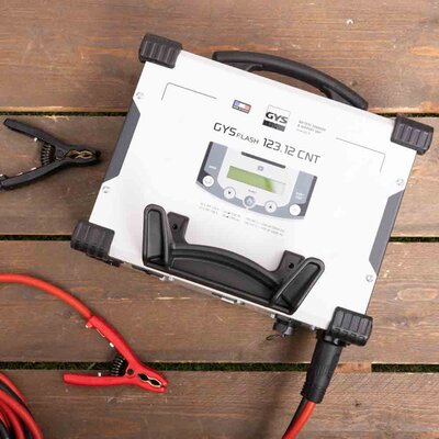 GYS acculader met voeding GYSFLASH 123.12 CNT FV 5M