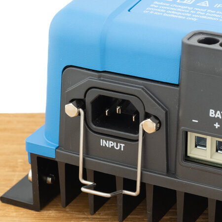 Victron Phoenix Smart lader 12/50 (3) IP43 230V