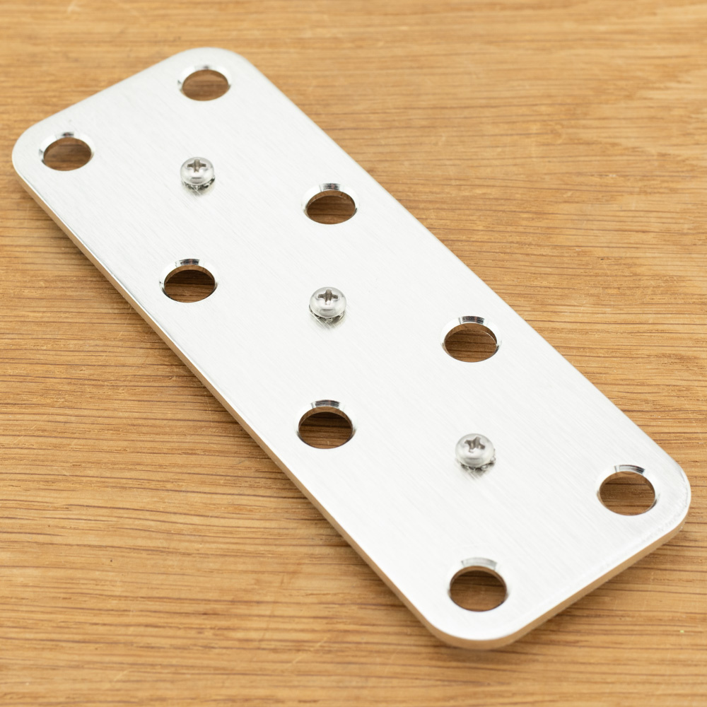 DCM Linkplaat 2x4 600A per aansluitpunt