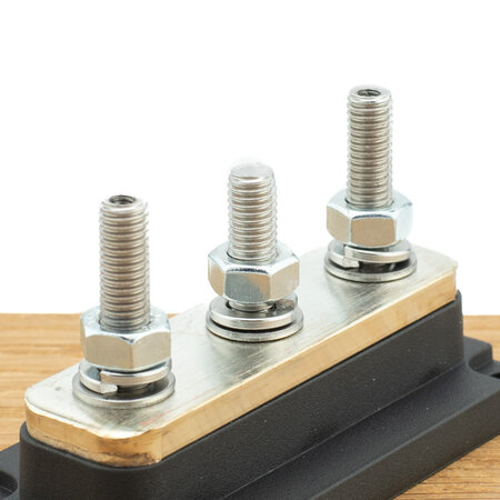 TBS DCM Busbar 3xM8 60V 600A