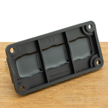 TBS DCM Busbar 3xM8 60V 600A