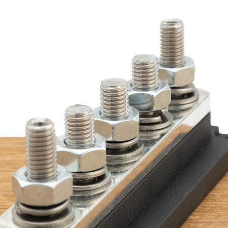 TBS DCM Busbar 5xM10 60V 600A