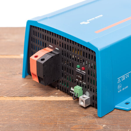 Victron Phoenix 12/1200 DC/AC Omvormer