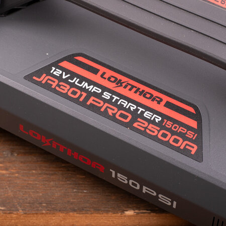 Lokithor JA301 Pro Jumpstarter 2500A + Luchtcompressor