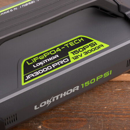 Lokithor JA302 Pro Jumpstarter 3000A + Luchtcompressor