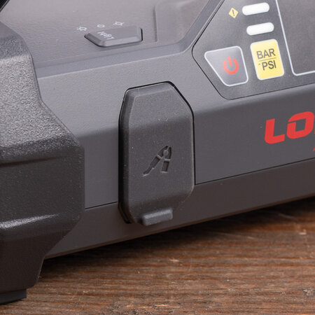 Lokithor JA302 Pro Jumpstarter 3000A + Luchtcompressor