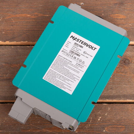 Mastervolt AC Master 12/700 IEC (230 V)